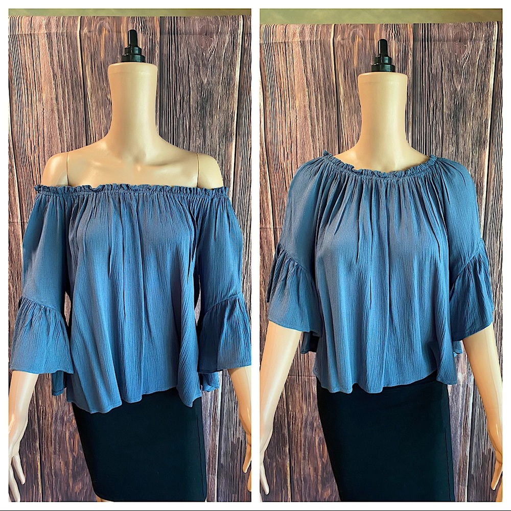 The Impeccable Pig sz medium light blue strapless flowy boho peasant blouse
